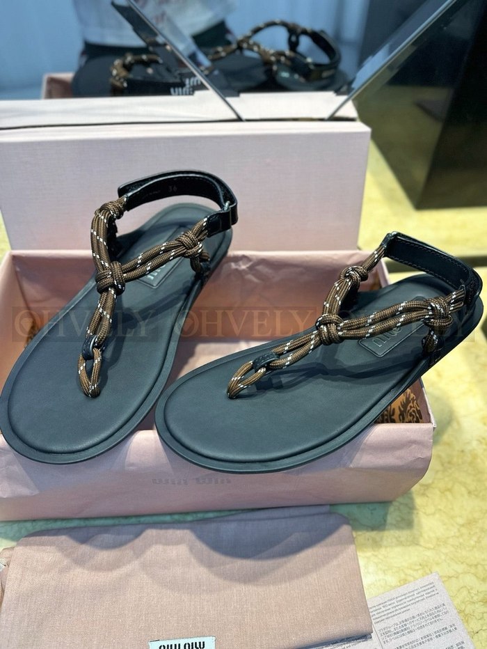 미우미우 리버 로프 레더 샌들