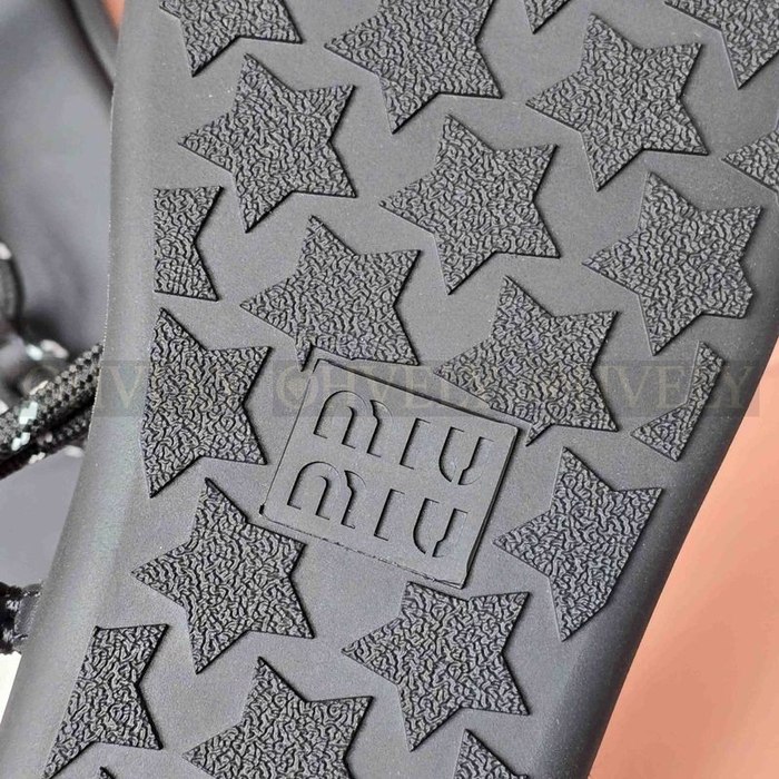 미우미우 리버 로프 샌들