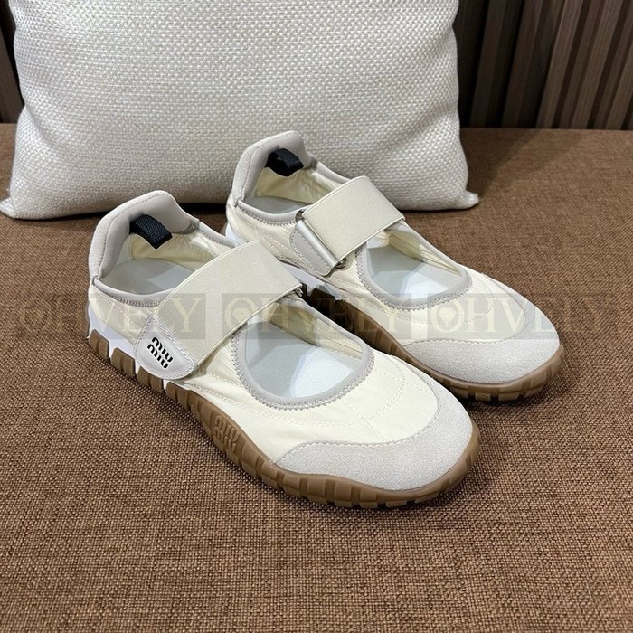 미우미우 타이어 스웨이드 트리밍 메리 제인 샌들