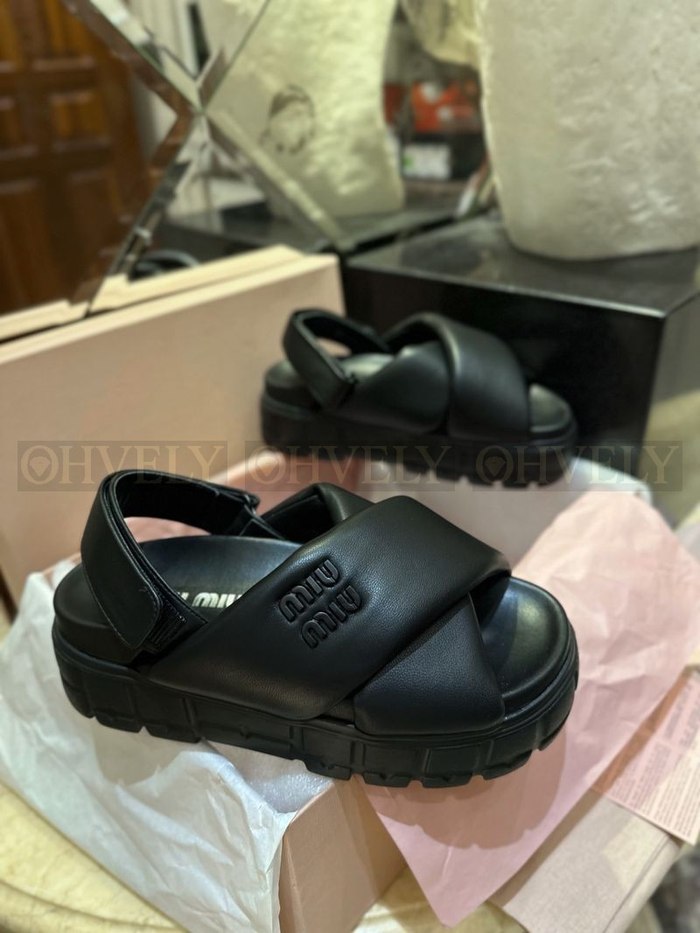 미우미우 통굽 샌들