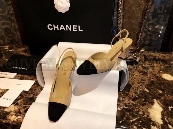 샤넬 클래식 슬링백 미드힐