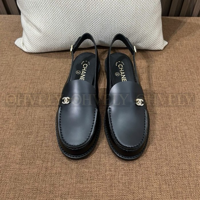 샤넬 큐빅 CC 로고  슬링백 로퍼