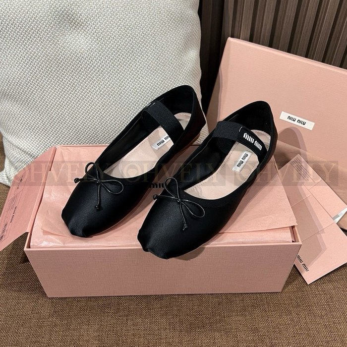 미우미우 로고 메리제인 발레리나 슈즈