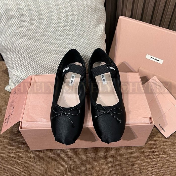 미우미우 로고 메리제인 발레리나 슈즈