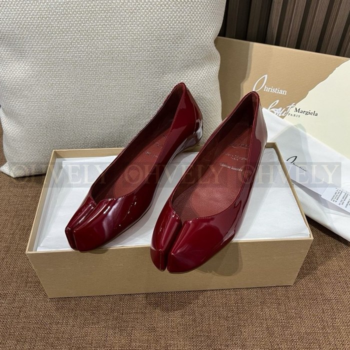 메종 마르지엘라 X 크리스찬 루부탱 플랫 슈즈