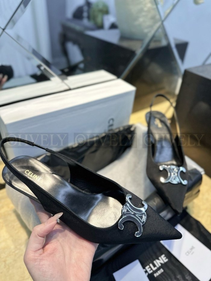 셀린느 알마 트리옹프 슬링백