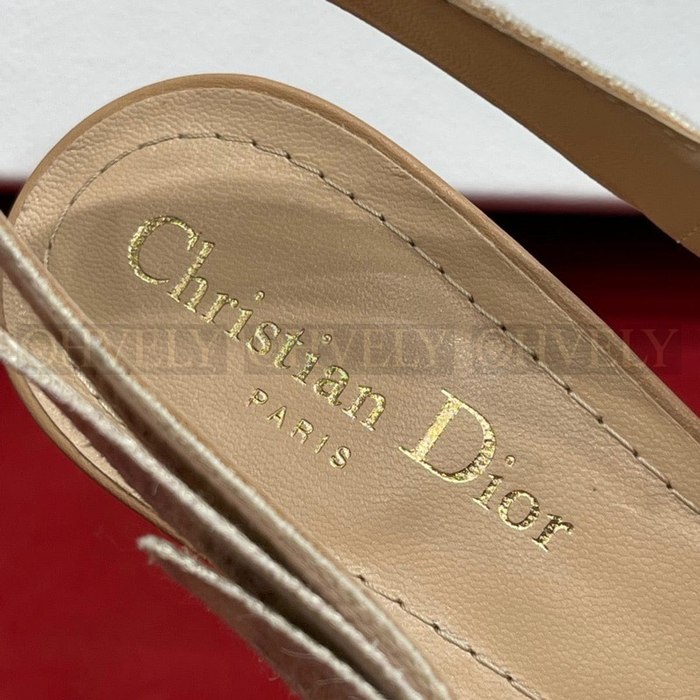 디올 하운즈투스 슬링백