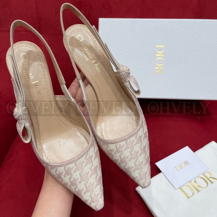 디올 하운즈투스 슬링백