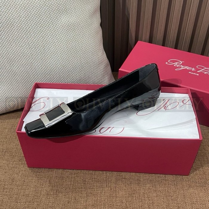 로저비비에 벨 비비에 메탈 버클 발레리나 펌프스