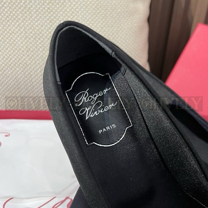 로저비비에 벨 비비에 크리스탈 버클 발레리나 플랫