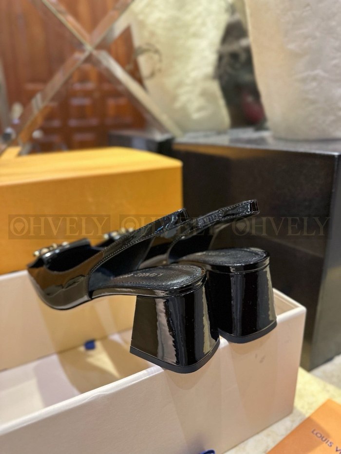 루이비통 셰이크 슬링백 펌프스