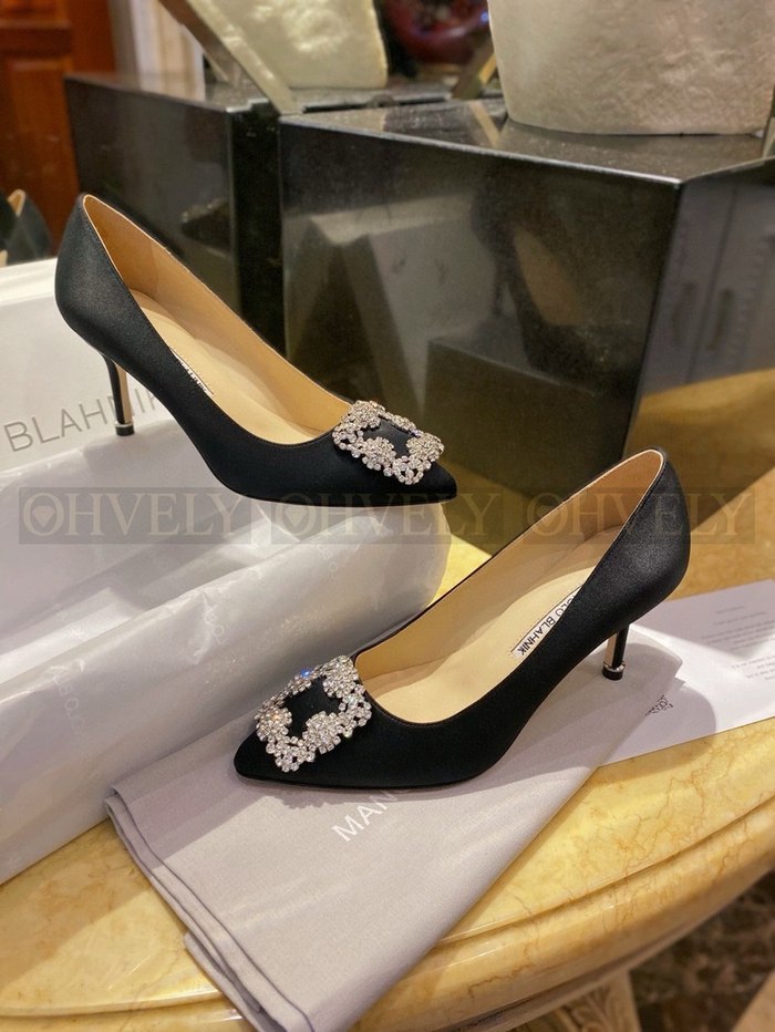 마놀로블라닉 한기시 90 새틴 펌프스 힐