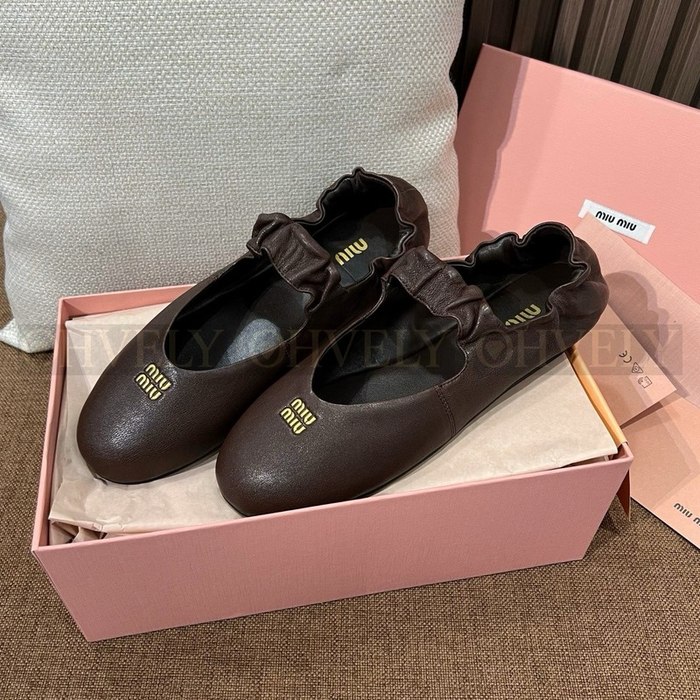 미우미우 루슈 나파 가죽 발레리나