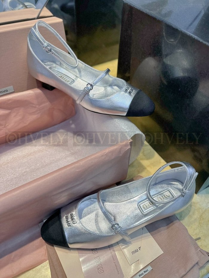 미우미우 사틴 샴브레이 크리스탈 슬링백 펌프스