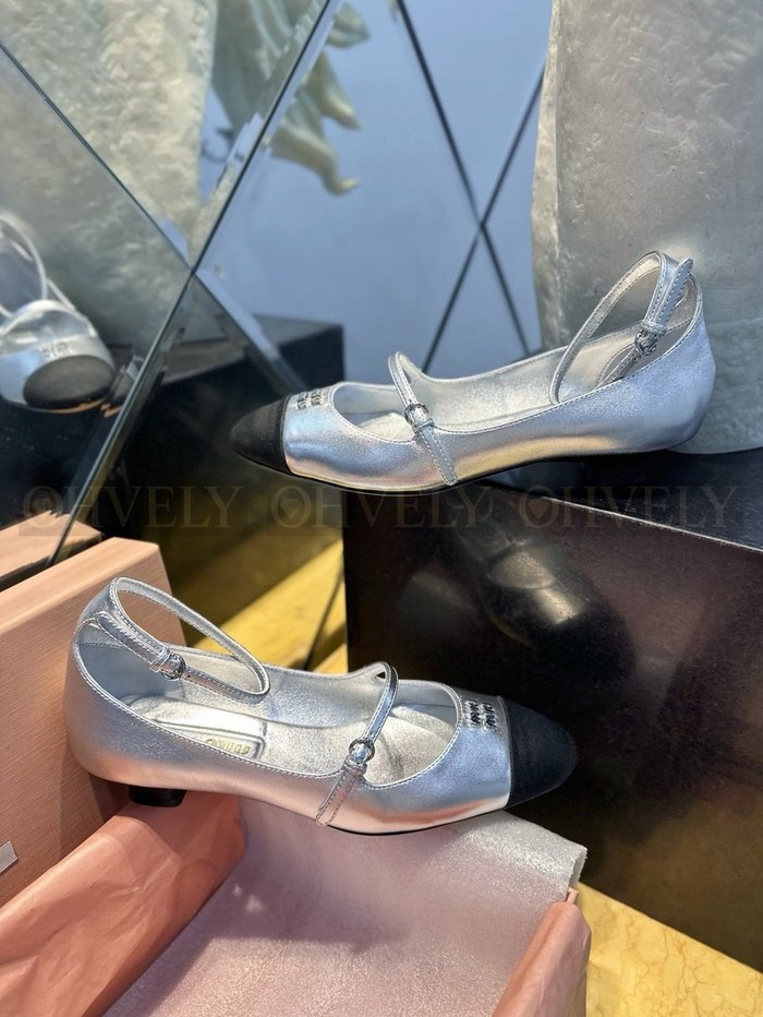 미우미우 사틴 샴브레이 크리스탈 슬링백 펌프스