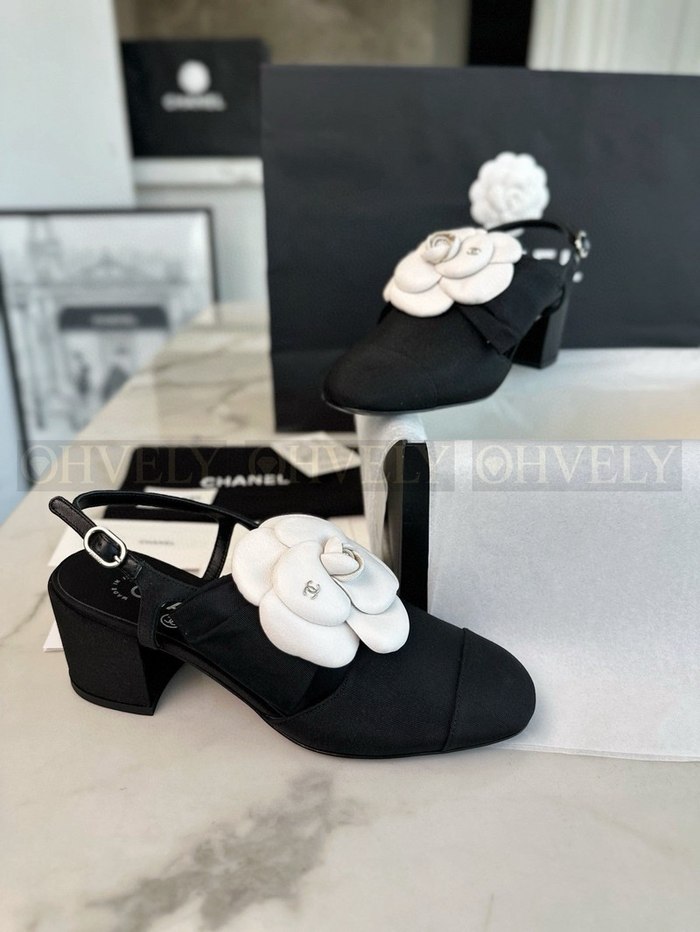 샤넬 23FW 까멜리아 슬링백