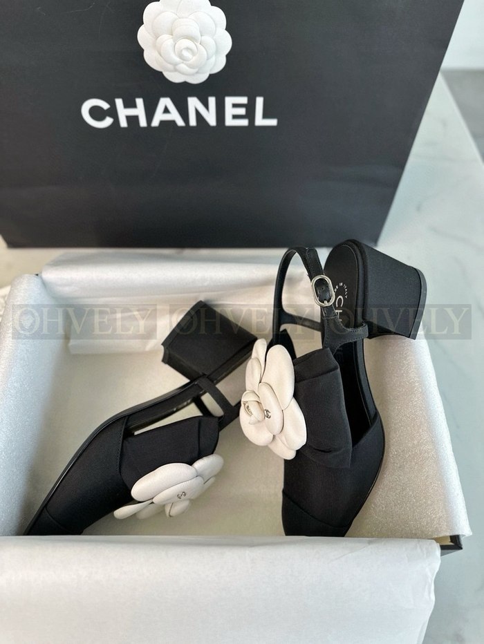 샤넬 23FW 까멜리아 슬링백