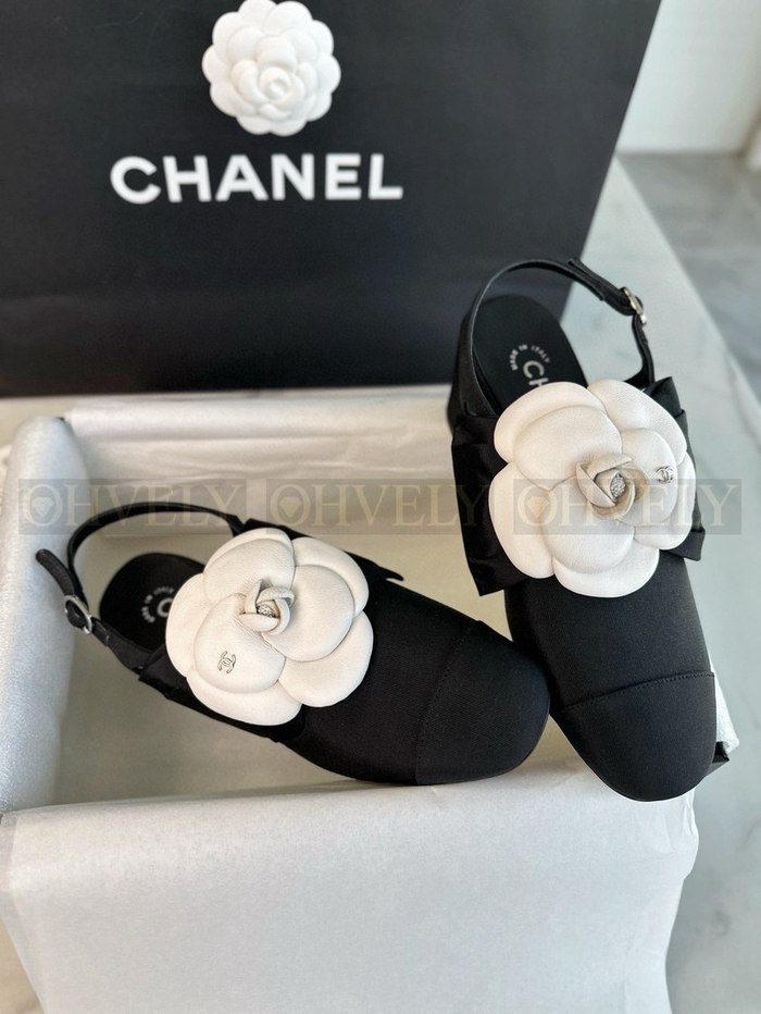 샤넬 23FW 까멜리아 슬링백