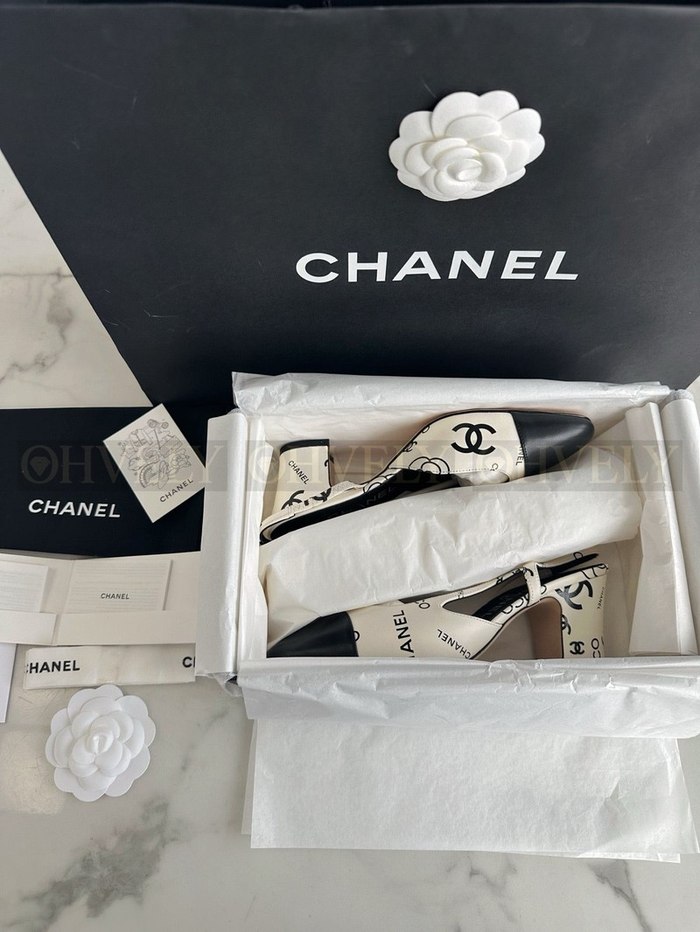 샤넬 까멜리아 CC 슬링백