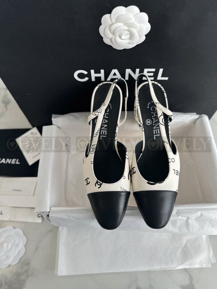 샤넬 까멜리아 CC 슬링백