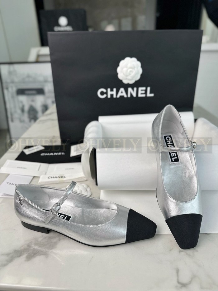 샤넬 실버 메리제인 플랫