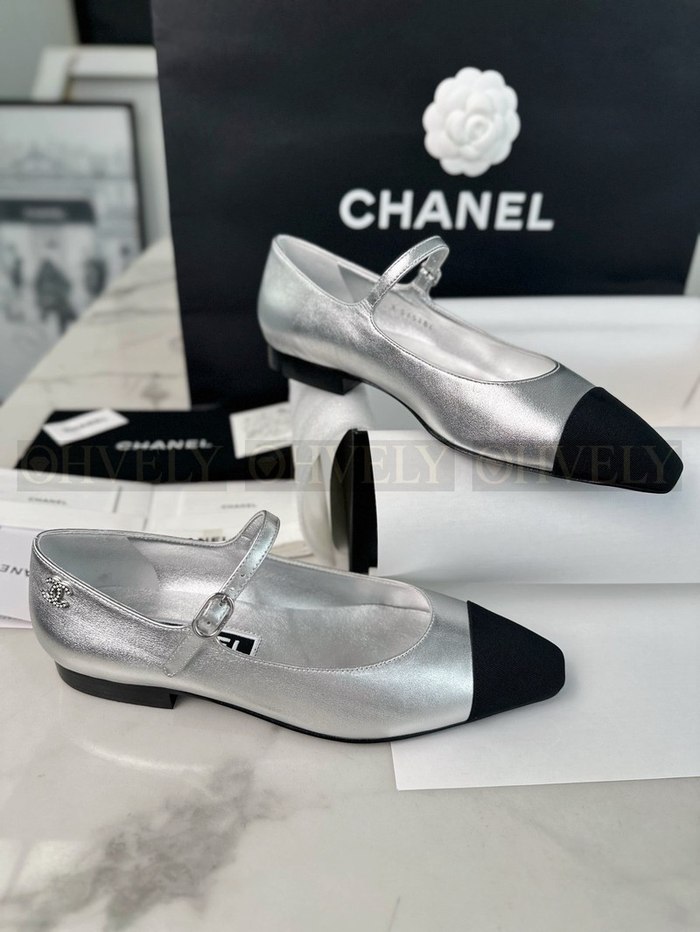 샤넬 실버 메리제인 플랫