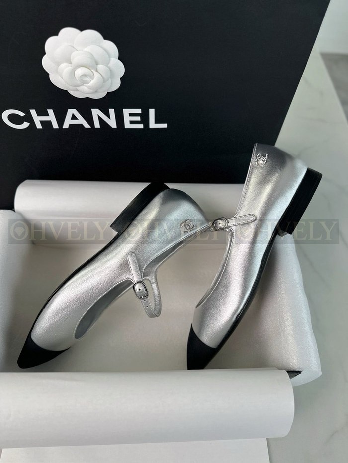 샤넬 실버 메리제인 플랫