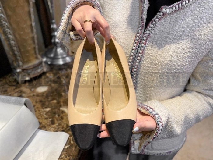 샤넬 통굽 펌프스