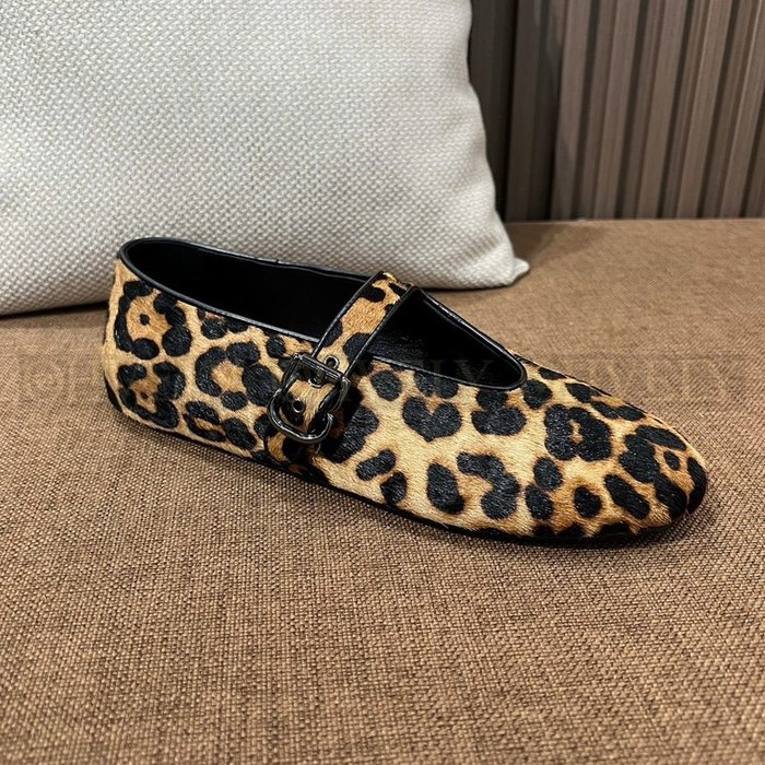 알라이아 레오파드 발레슈즈