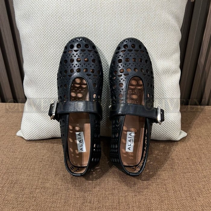 알라이아 비엔 발레 플랫