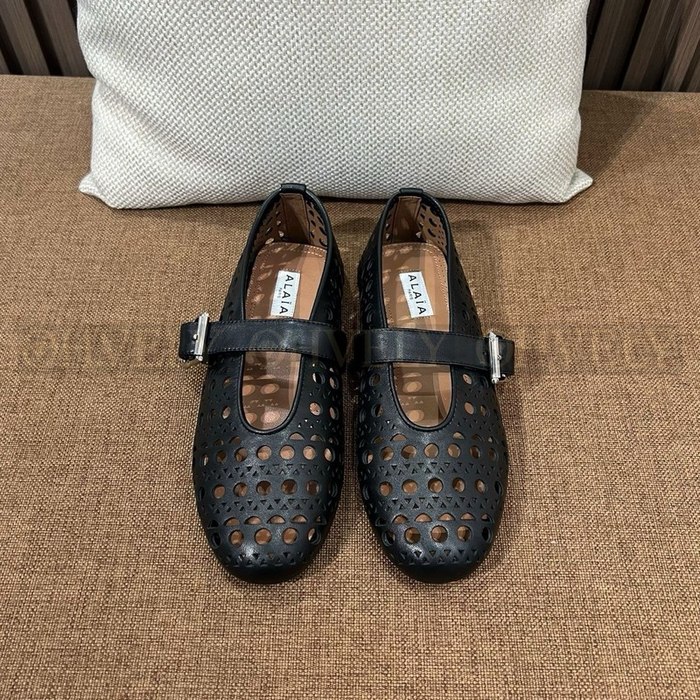 알라이아 비엔 발레 플랫