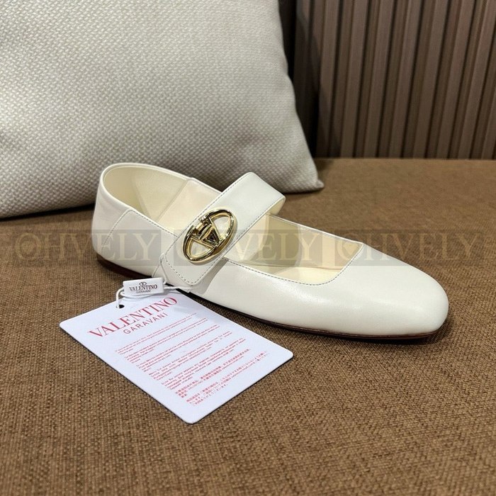 발렌티노 가라바니 발레리나 메리제인 플랫