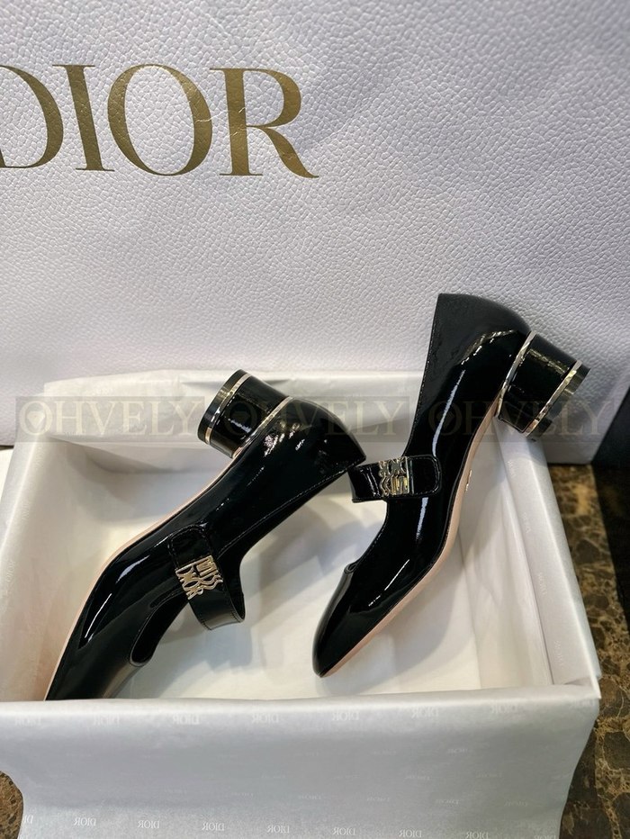 디올 미스 펌프스