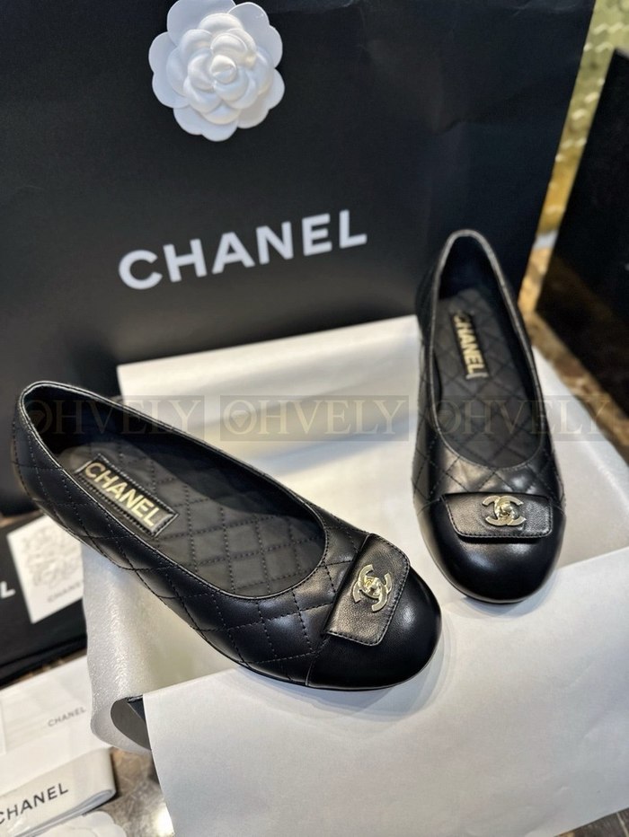 샤넬 레더 발레리나 플랫