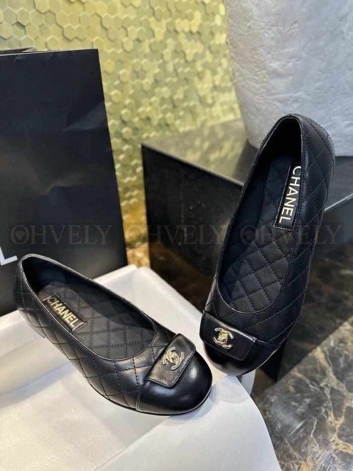 샤넬 레더 발레리나 플랫