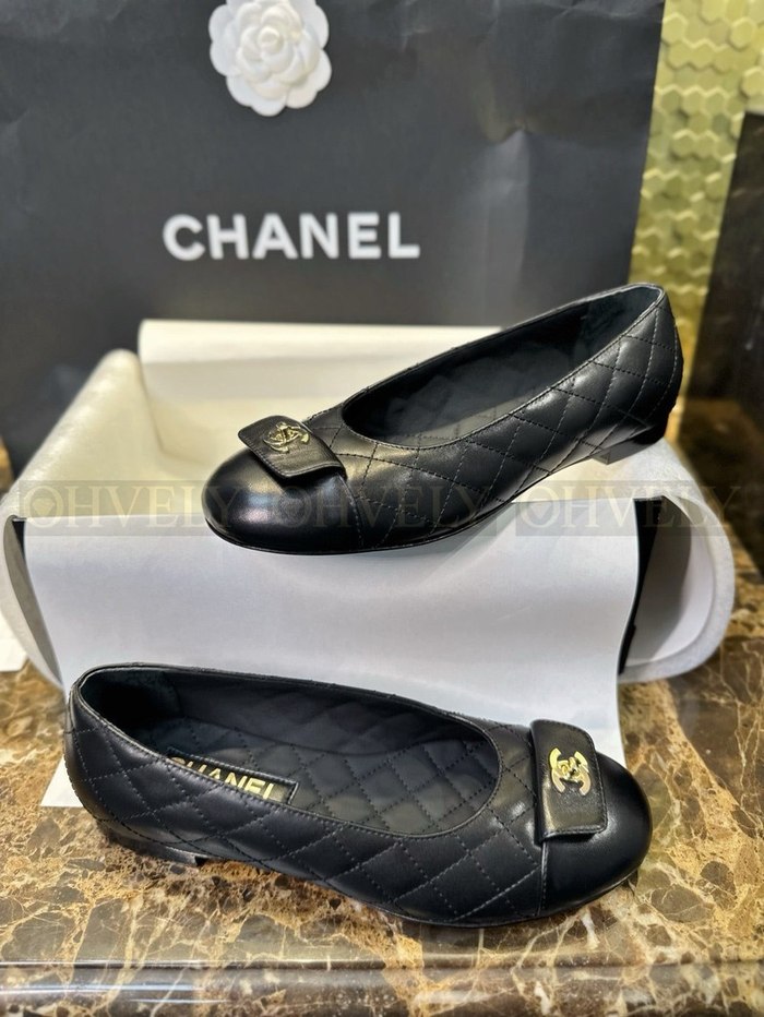 샤넬 레더 발레리나 플랫