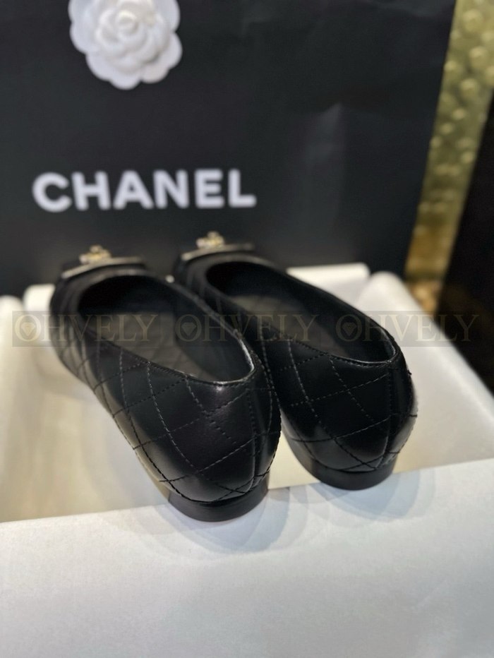 샤넬 레더 발레리나 플랫