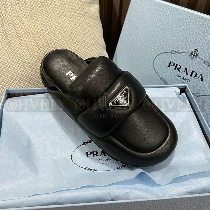 프라다 소프트 패딩 나파 가죽 사보