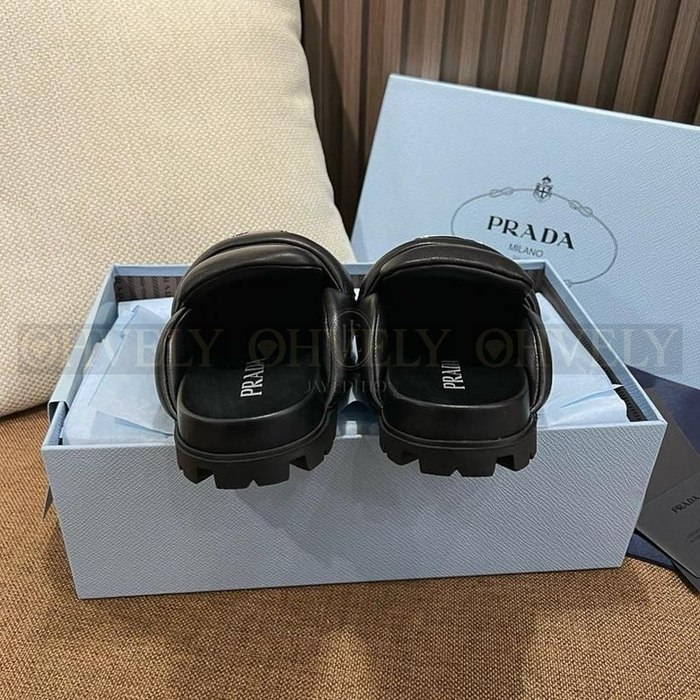 프라다 소프트 패딩 나파 가죽 사보