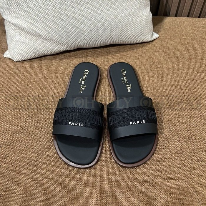 디올 디웨이 슬라이드 카프스킨 뮬