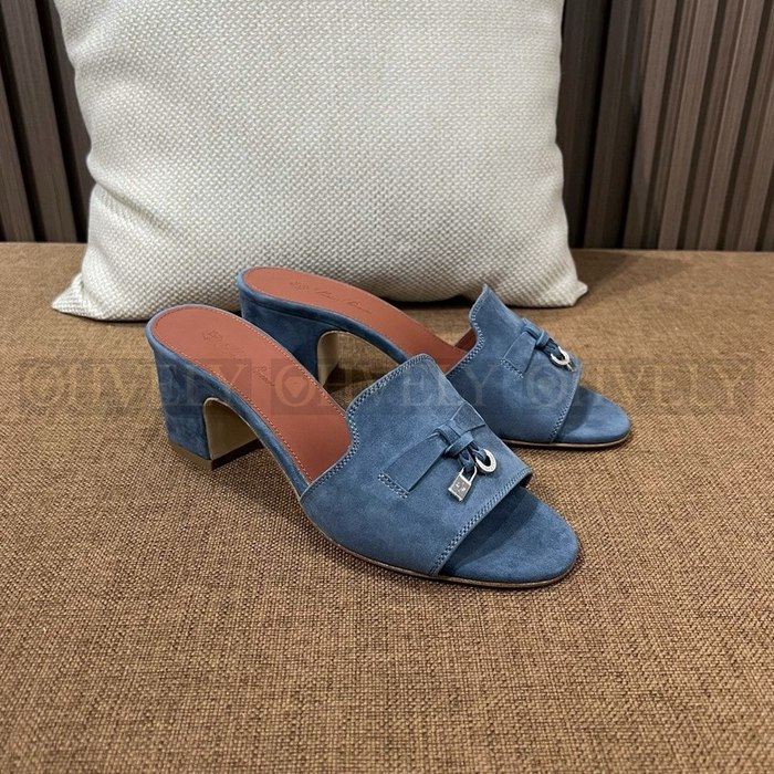 로로피아나 썸머 참스 스웨이드 샌들