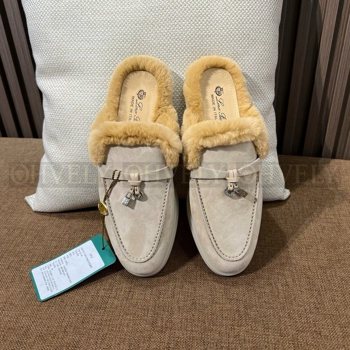 로로피아나 퍼 바부슈 참스 워크 뮬