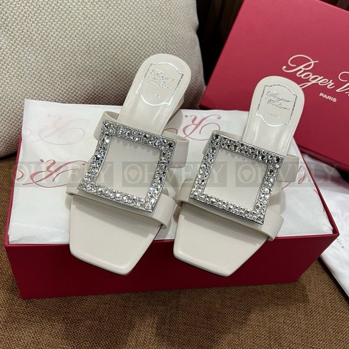 로저비비에 비키비브 스트라스 버클 뮬