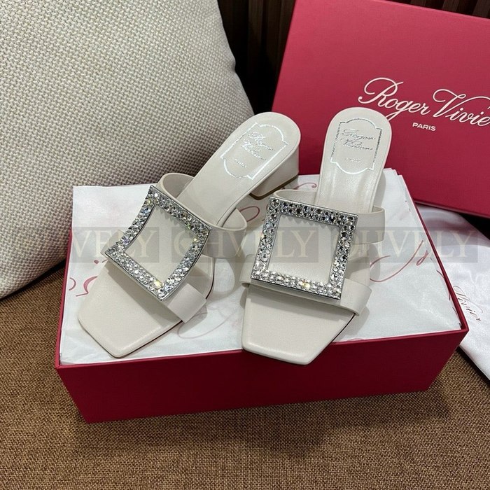 로저비비에 비키비브 스트라스 버클 뮬