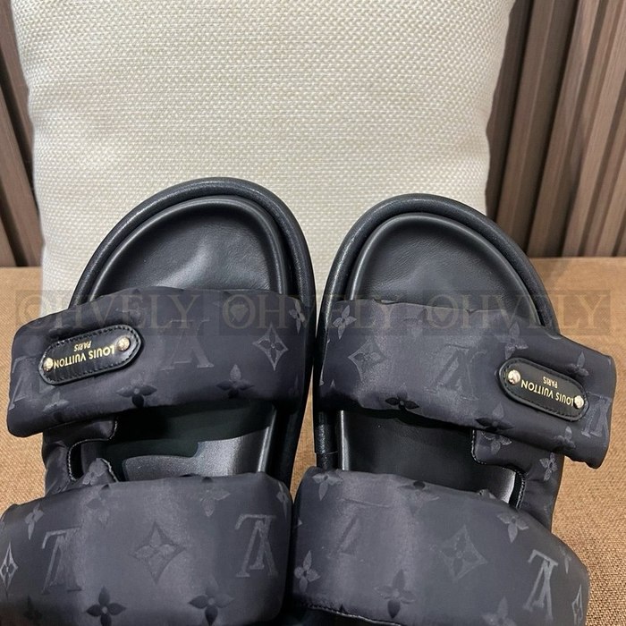 루이비통 풀 필로우 컴포트 뮬