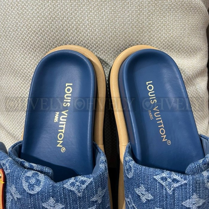 루이비통 풀 필로우 플랫 컴포트 뮬