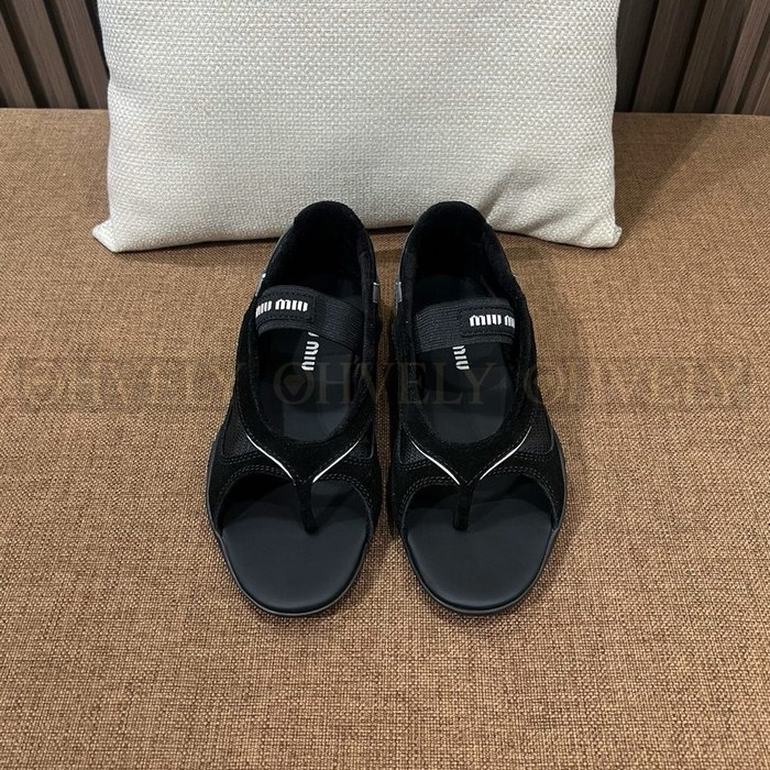 미우미우 김나지움 통 발레리나