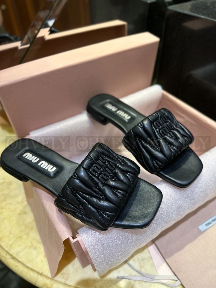 미우미우 마테라쎄 슬리퍼