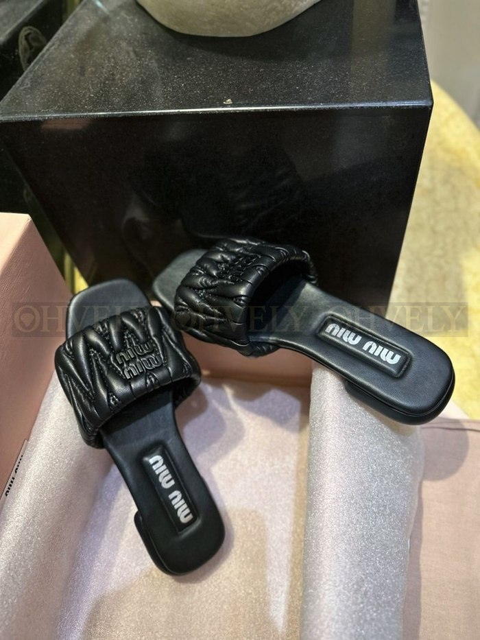 미우미우 마테라쎄 슬리퍼