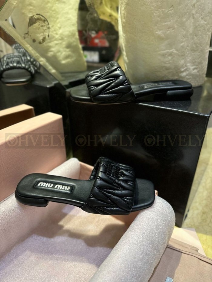 미우미우 마테라쎄 슬리퍼